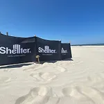 Shellter West Corner 117k 아파트