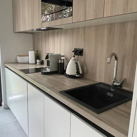 Shellter West Corner 117k Rogowo (Gryfice)