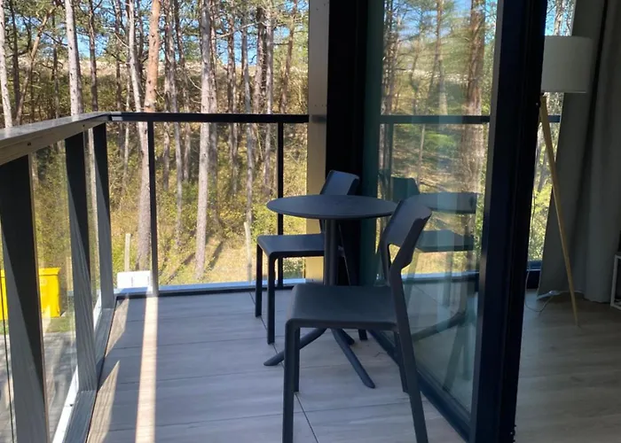 Shellter West Corner 117k *